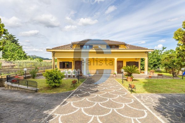 casa indipendente in vendita a Monte Compatri