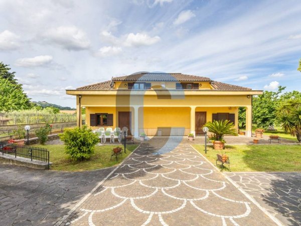 casa indipendente in vendita a Monte Compatri in zona Pantano