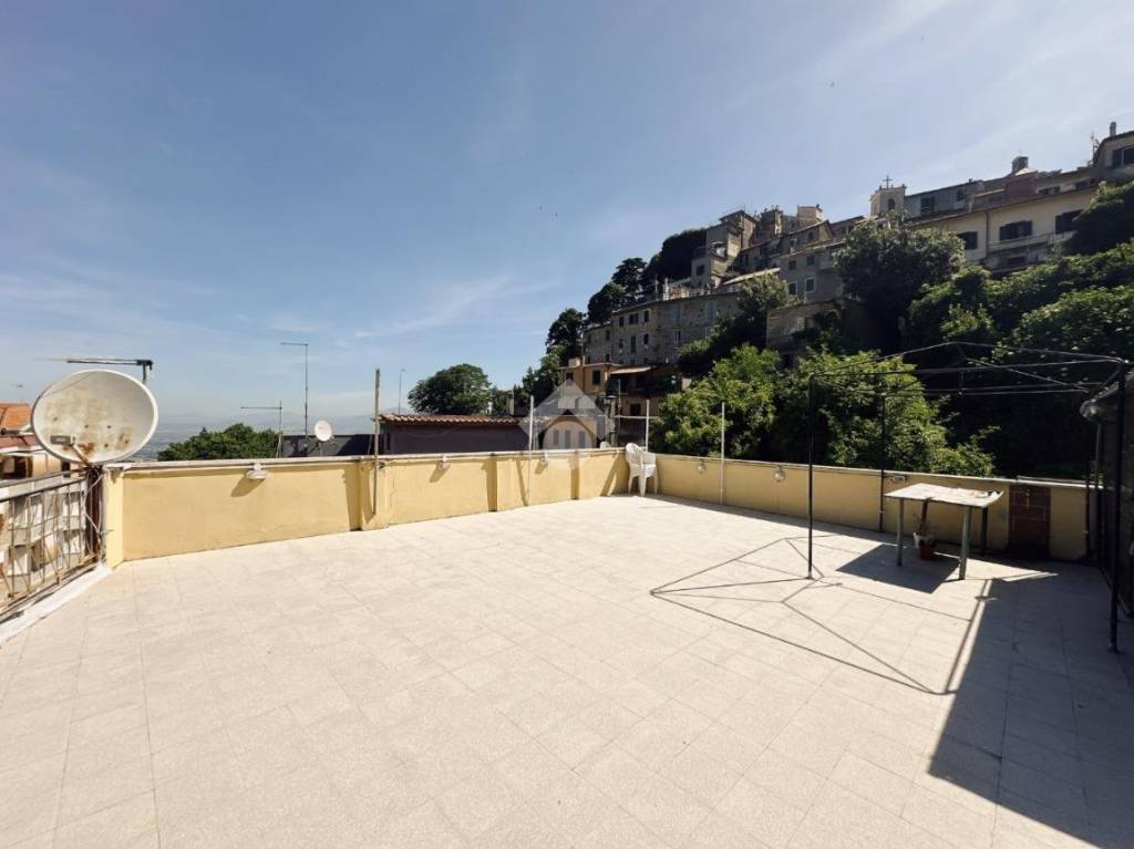 appartamento in vendita a Monte Compatri