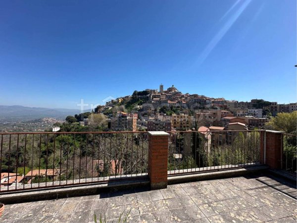 appartamento in vendita a Monte Compatri in zona Pratarena