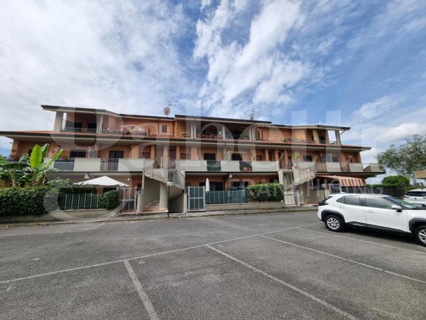 appartamento in vendita a Monte Compatri in zona Laghetto