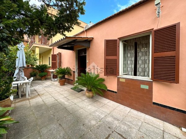 appartamento in vendita a Monte Compatri in zona Laghetto