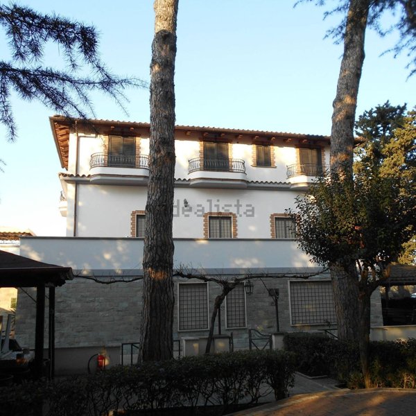 appartamento in vendita a Monte Compatri in zona Laghetto