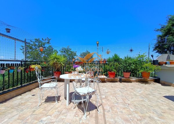 appartamento in vendita a Monte Compatri in zona Laghetto