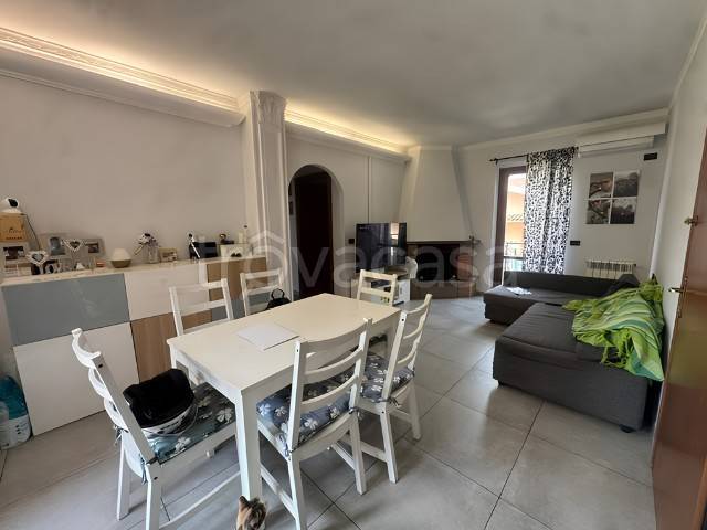 appartamento in vendita a Monte Compatri in zona Laghetto