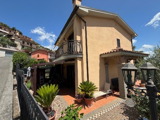 casa indipendente in vendita a Monte Compatri in zona Pantano