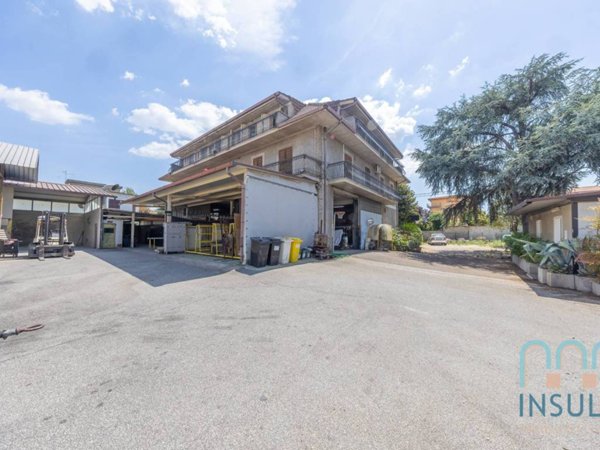 intera palazzina in vendita a Monte Compatri