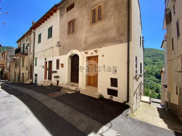 appartamento in vendita a Monteflavio