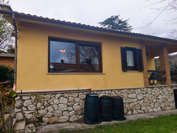 casa indipendente in vendita a Monteflavio