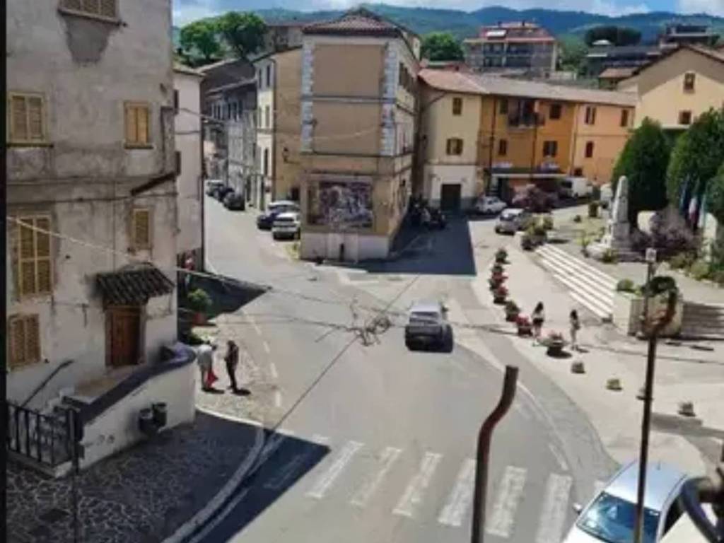 intera palazzina in vendita a Montelanico