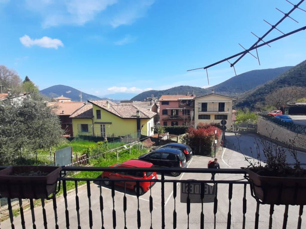 appartamento in vendita a Montelanico