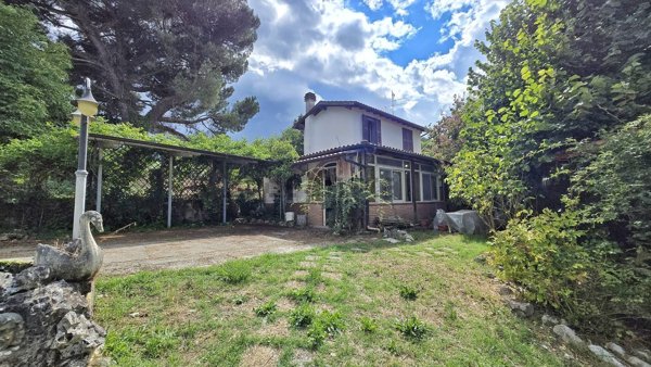 appartamento in vendita a Montelanico