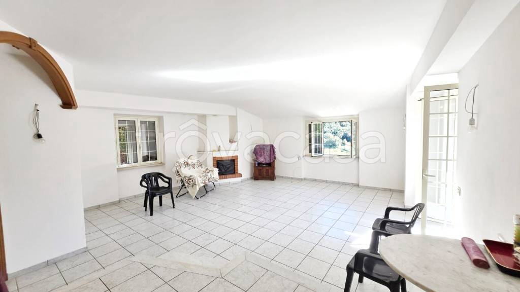 appartamento in vendita a Montelanico