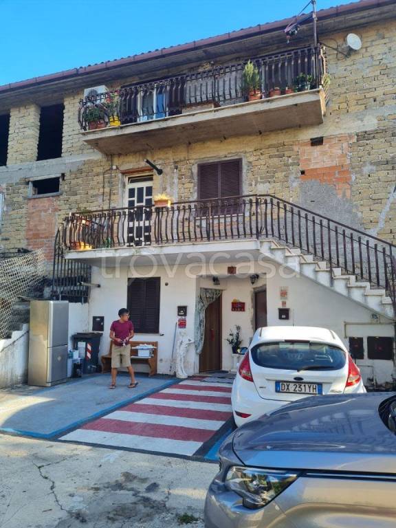 appartamento in vendita a Montelibretti in zona Borgo Santa Maria