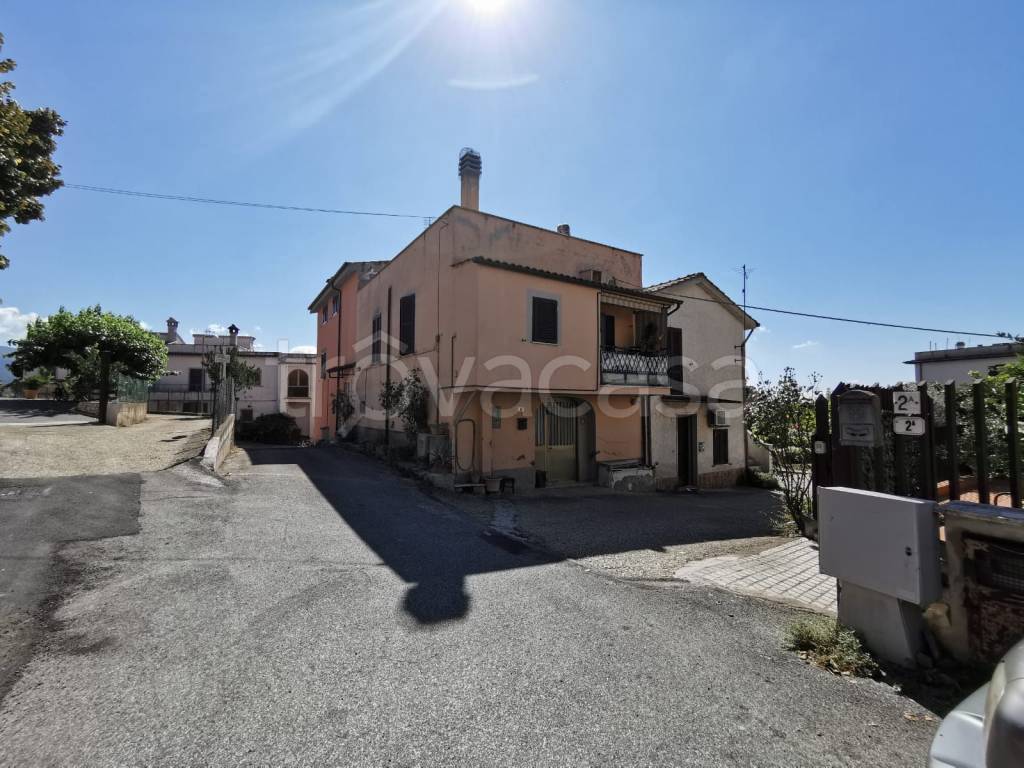 appartamento in vendita a Montelibretti