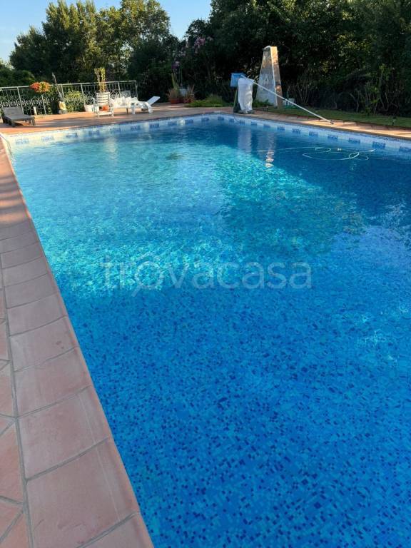 casa indipendente in vendita a Montelibretti