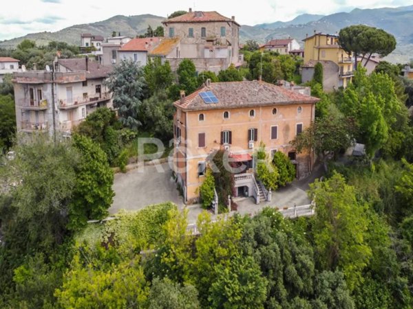 intera palazzina in vendita a Montelibretti