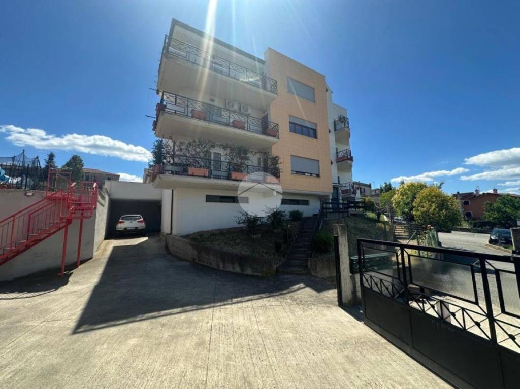 appartamento in vendita a Montelibretti