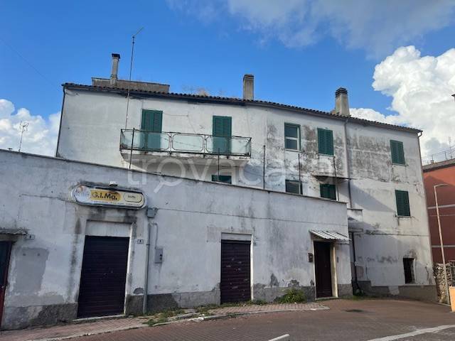 casa indipendente in vendita a Montelibretti