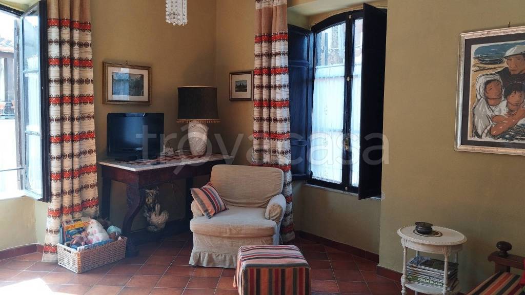 casa indipendente in vendita a Montelibretti