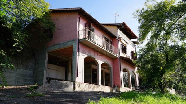 casa indipendente in vendita a Montelibretti