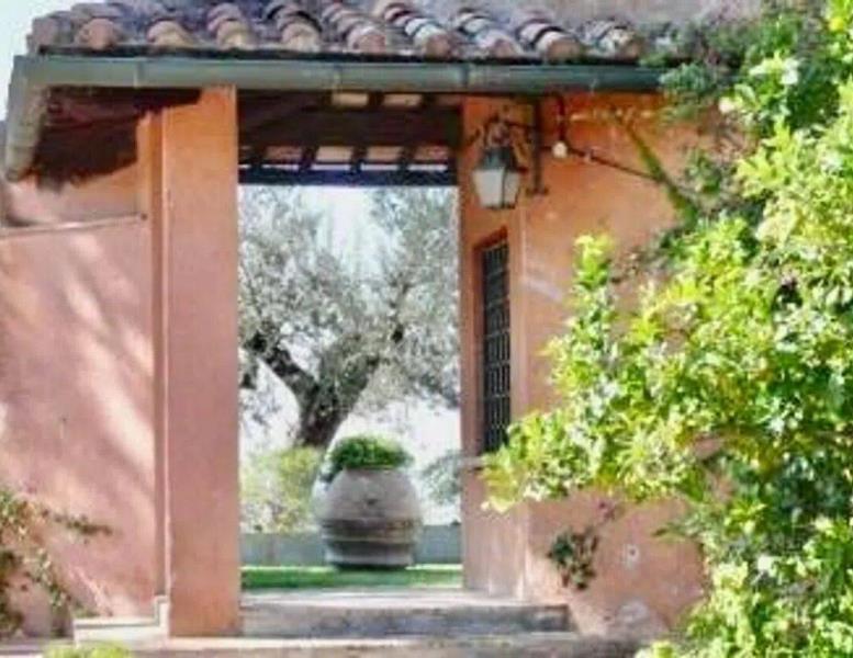 casa indipendente in vendita a Montelibretti