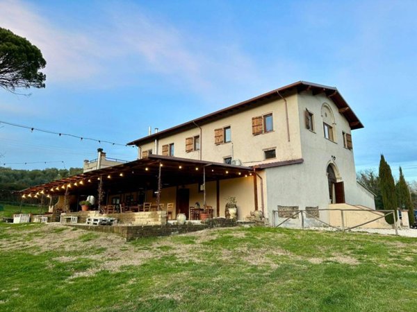 casa indipendente in vendita a Montelibretti in zona Borgo Santa Maria