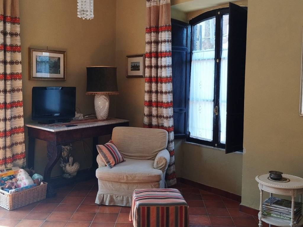 casa indipendente in vendita a Montelibretti