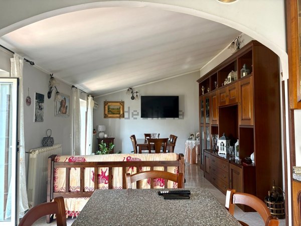 appartamento in vendita a Montelibretti in zona Borgo Santa Maria
