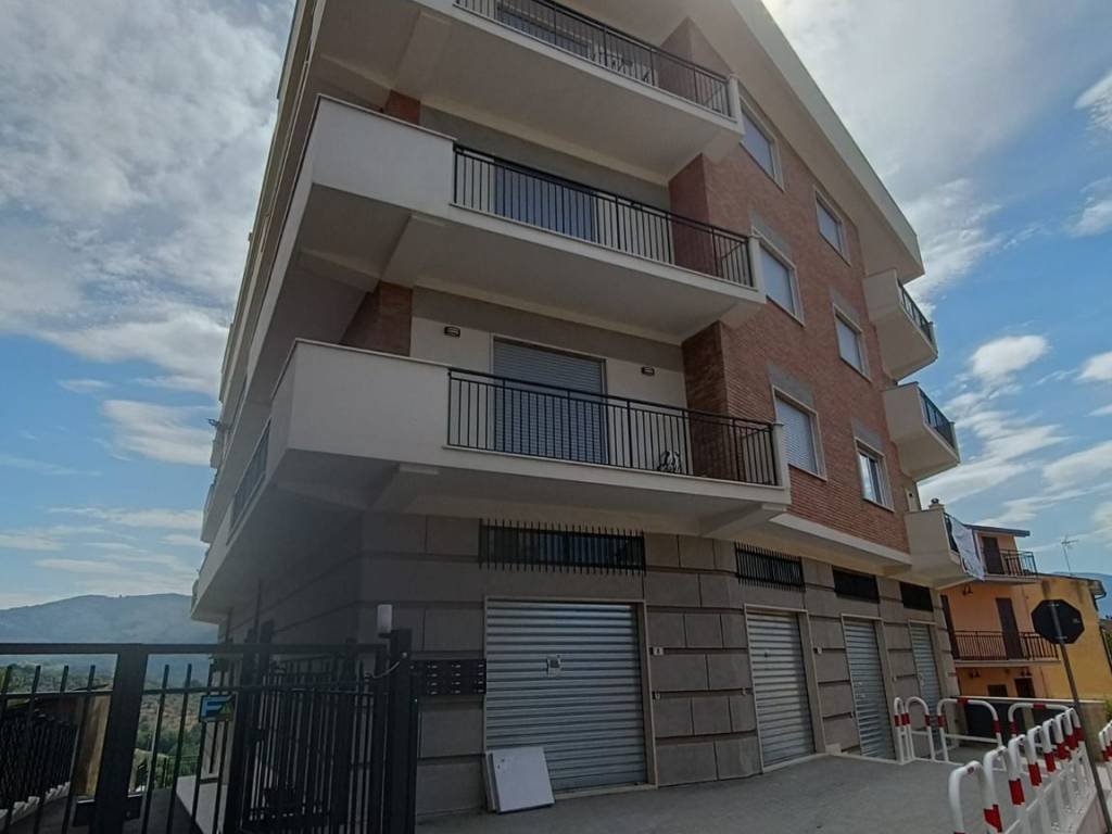 appartamento in vendita a Montelibretti in zona Tarantò / Vigna Grande