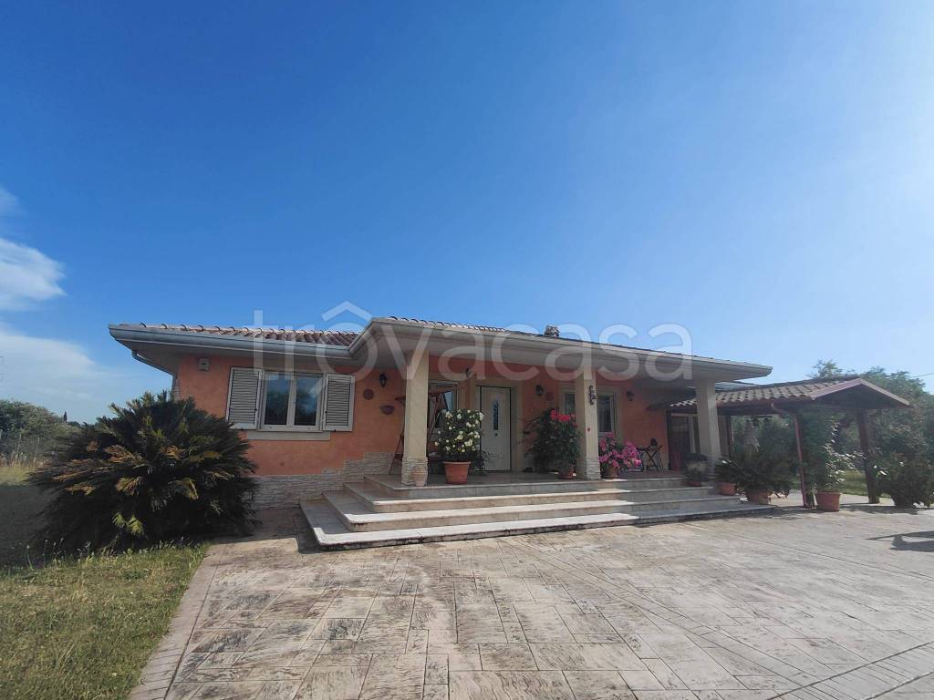 casa indipendente in vendita a Montelibretti in zona Borgo Santa Maria