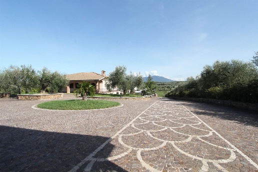 casa indipendente in vendita a Montelibretti in zona Borgo Santa Maria
