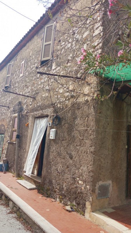 casa indipendente in vendita a Montelibretti in zona Tarantò / Vigna Grande