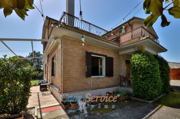 casa indipendente in vendita a Montelibretti in zona Borgo Santa Maria