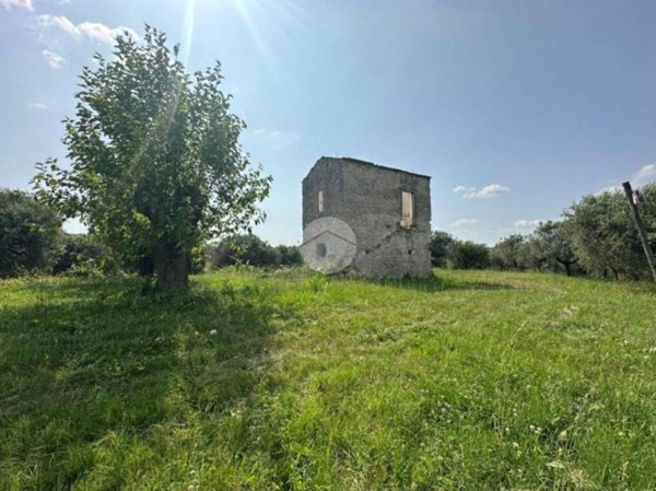 terreno in vendita a Montelibretti in zona Borgo Santa Maria