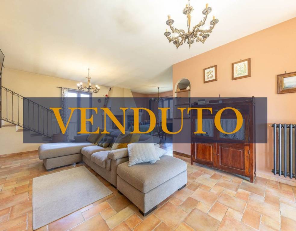 casa indipendente in vendita a Montelibretti in zona Borgo Santa Maria