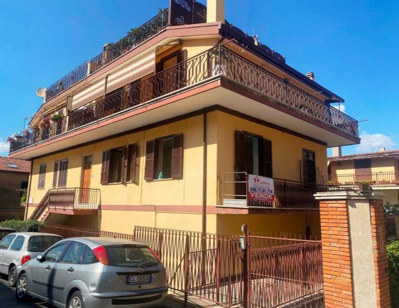 appartamento in vendita a Monte Porzio Catone
