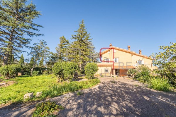 casa indipendente in vendita a Monte Porzio Catone
