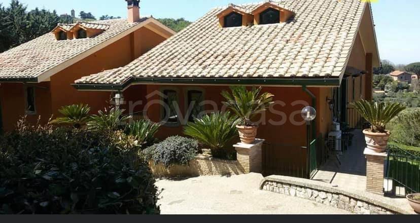 villa in vendita a Monte Porzio Catone in zona Camaldoli