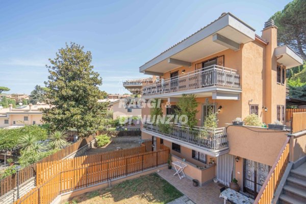 appartamento in vendita a Monte Porzio Catone