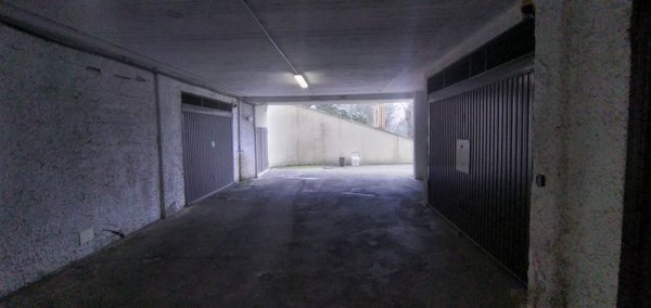 locale di sgombero in vendita a Monte Porzio Catone