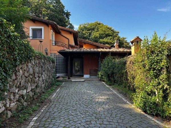 casa indipendente in vendita a Monte Porzio Catone in zona Camaldoli