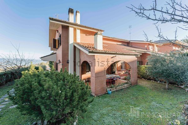 casa indipendente in vendita a Monte Porzio Catone