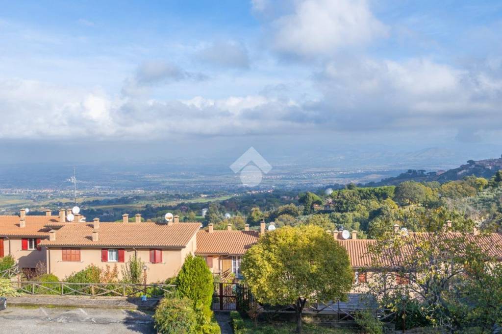 appartamento in vendita a Monte Porzio Catone in zona Pratone - Belvedere