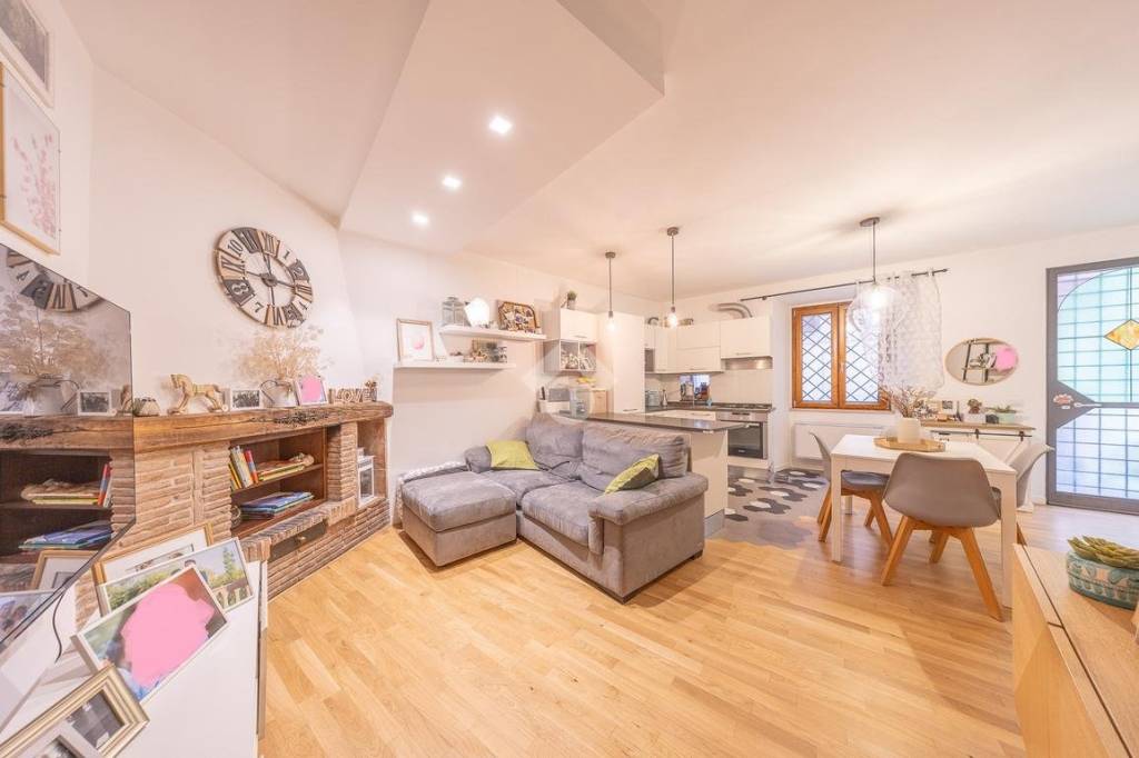 casa semindipendente in vendita a Monte Porzio Catone