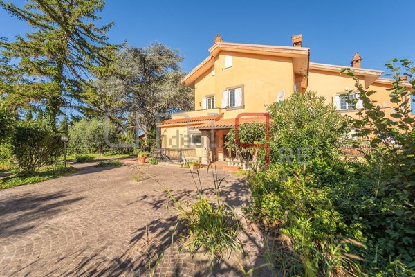 casa indipendente in vendita a Monte Porzio Catone