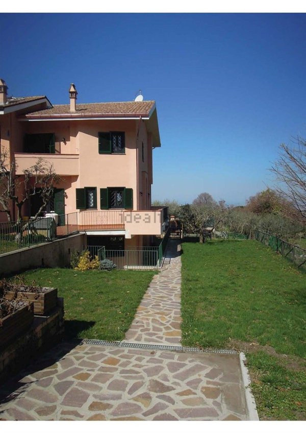 casa indipendente in vendita a Monte Porzio Catone