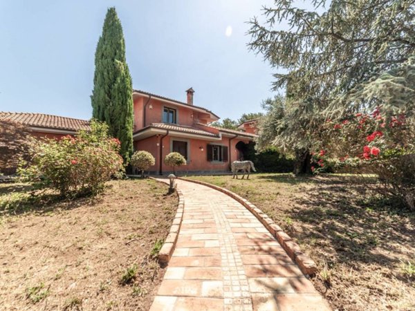 casa indipendente in vendita a Monte Porzio Catone