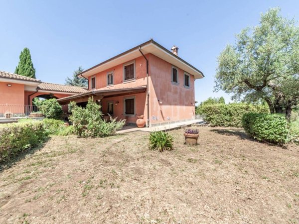 casa indipendente in vendita a Monte Porzio Catone
