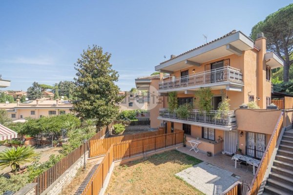 appartamento in vendita a Monte Porzio Catone